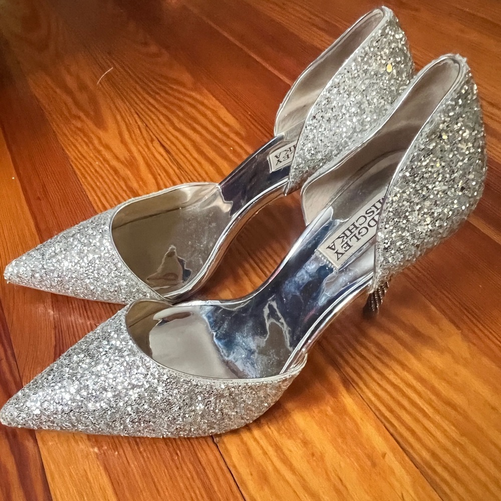 Badgley Mischka Ozara Glittered Evening Pump Size 8.5